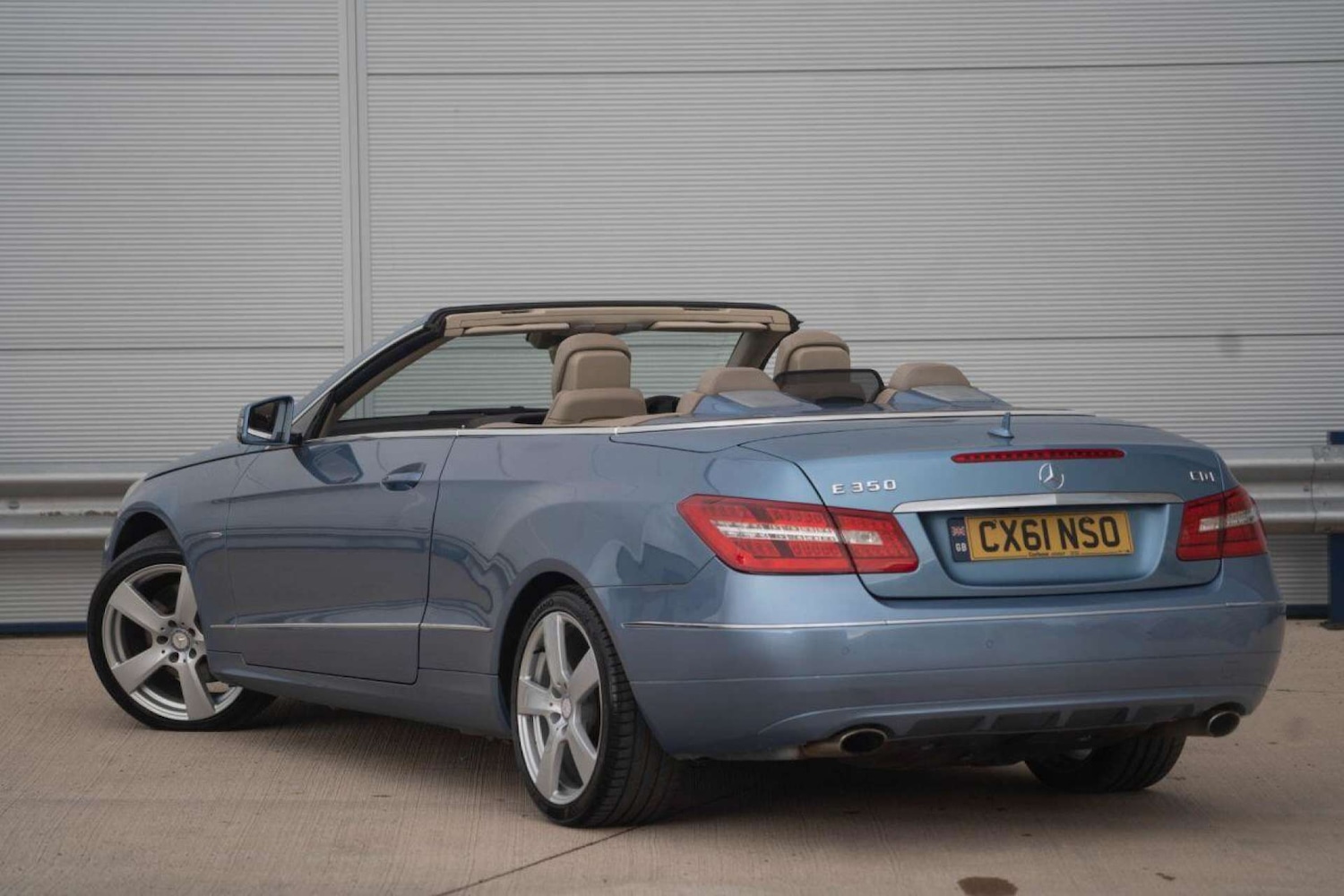 Used Mercedes-Benz E Class 2011 for sale - 76720215: Photo 5