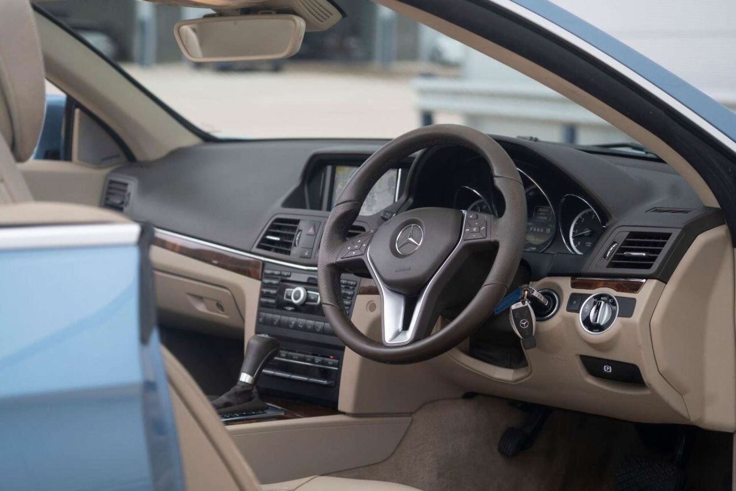 Used Mercedes-Benz E Class 2011 for sale - 76720215: Photo 6