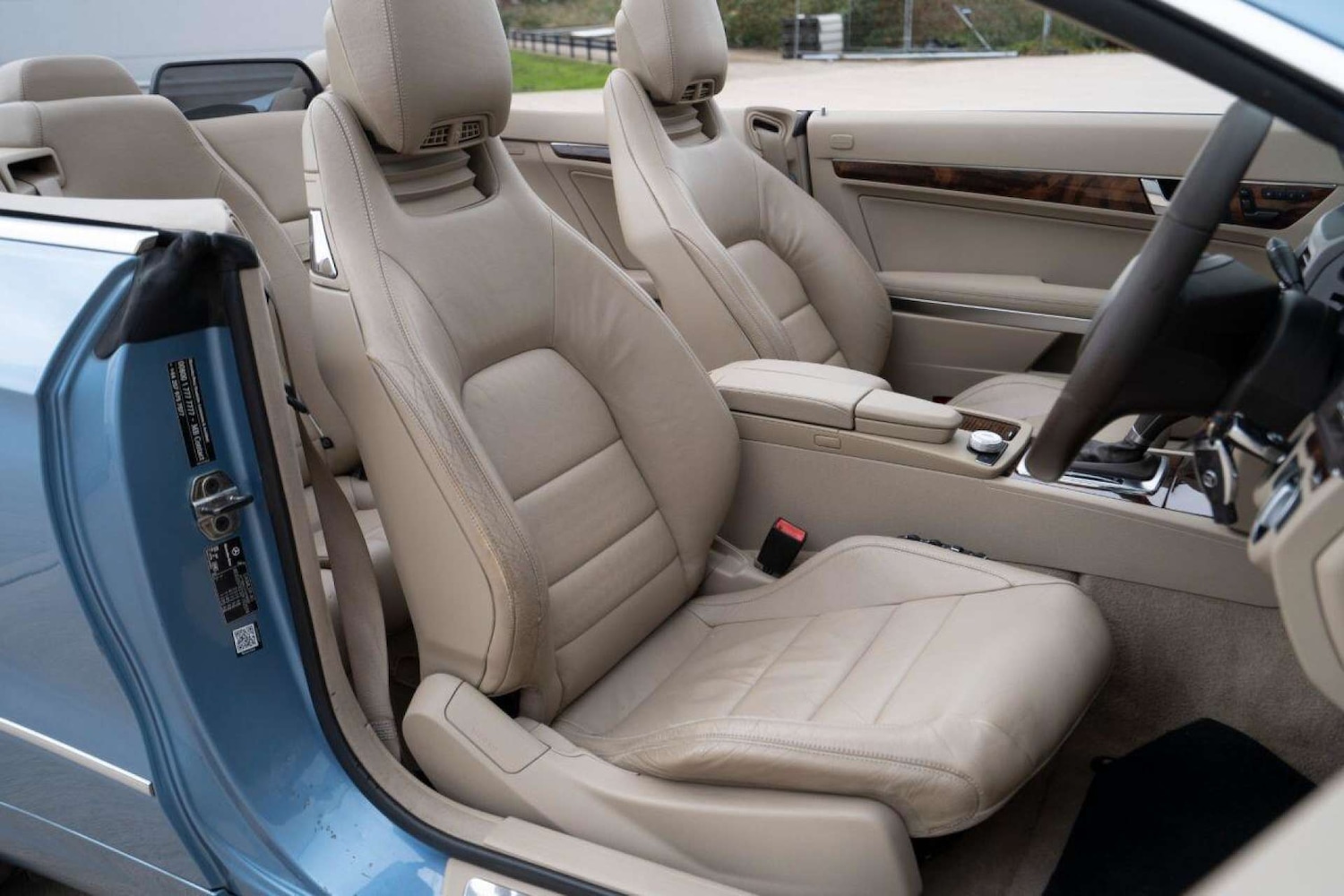 Used Mercedes-Benz E Class 2011 for sale - 76720215: Photo 8