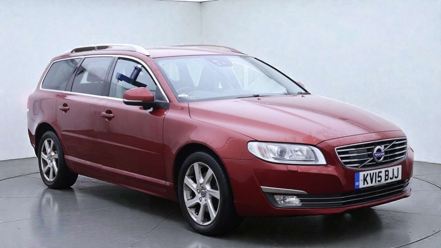 Used Volvo V70 2015 for sale - 76829751: Photo 1