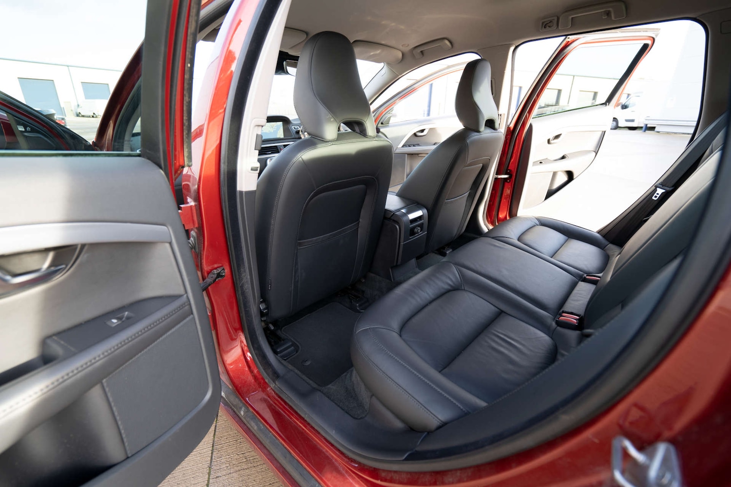 Used Volvo V70 2015 for sale - 76829751: Photo 16