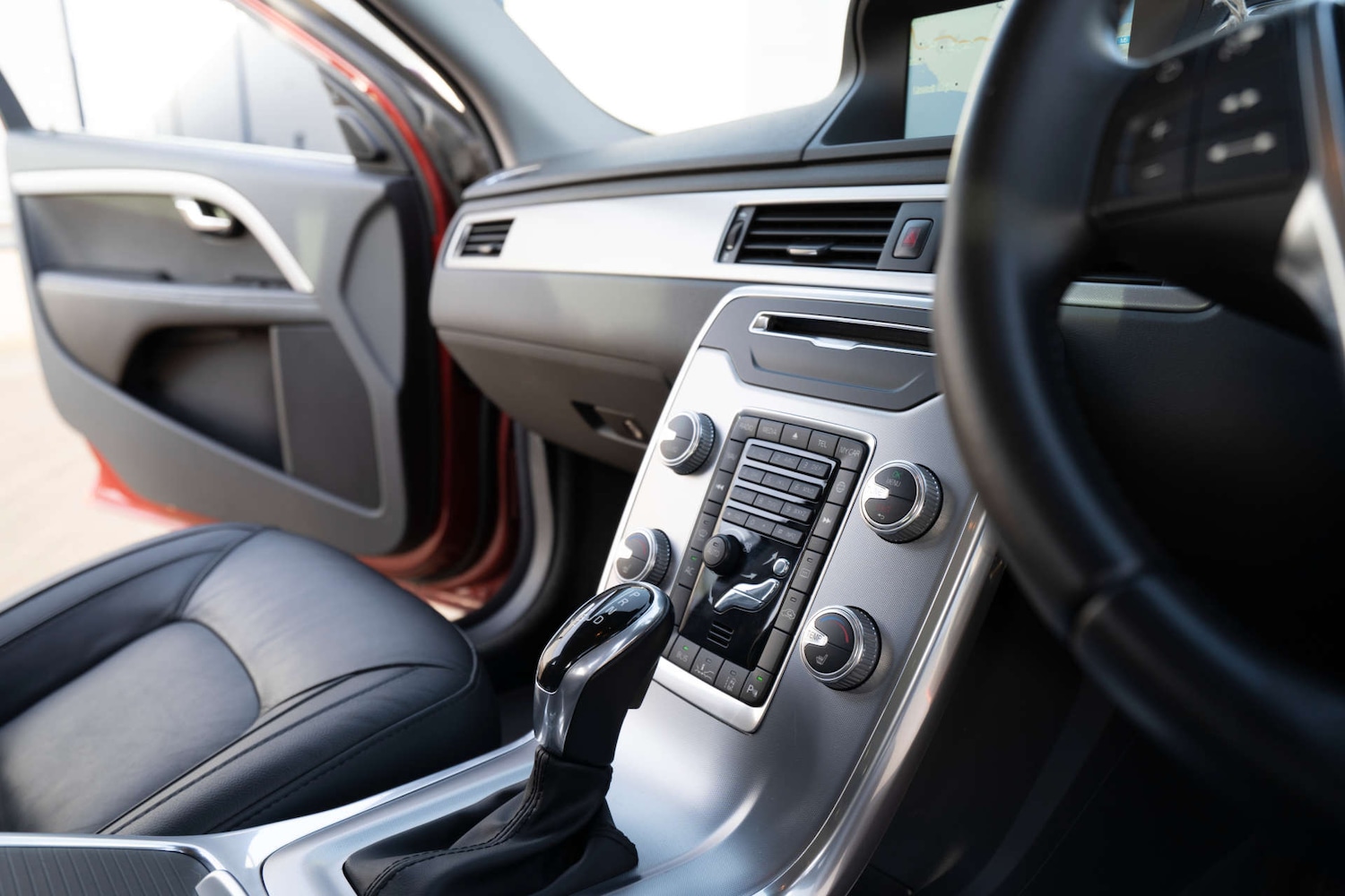 Used Volvo V70 2015 for sale - 76829751: Photo 25