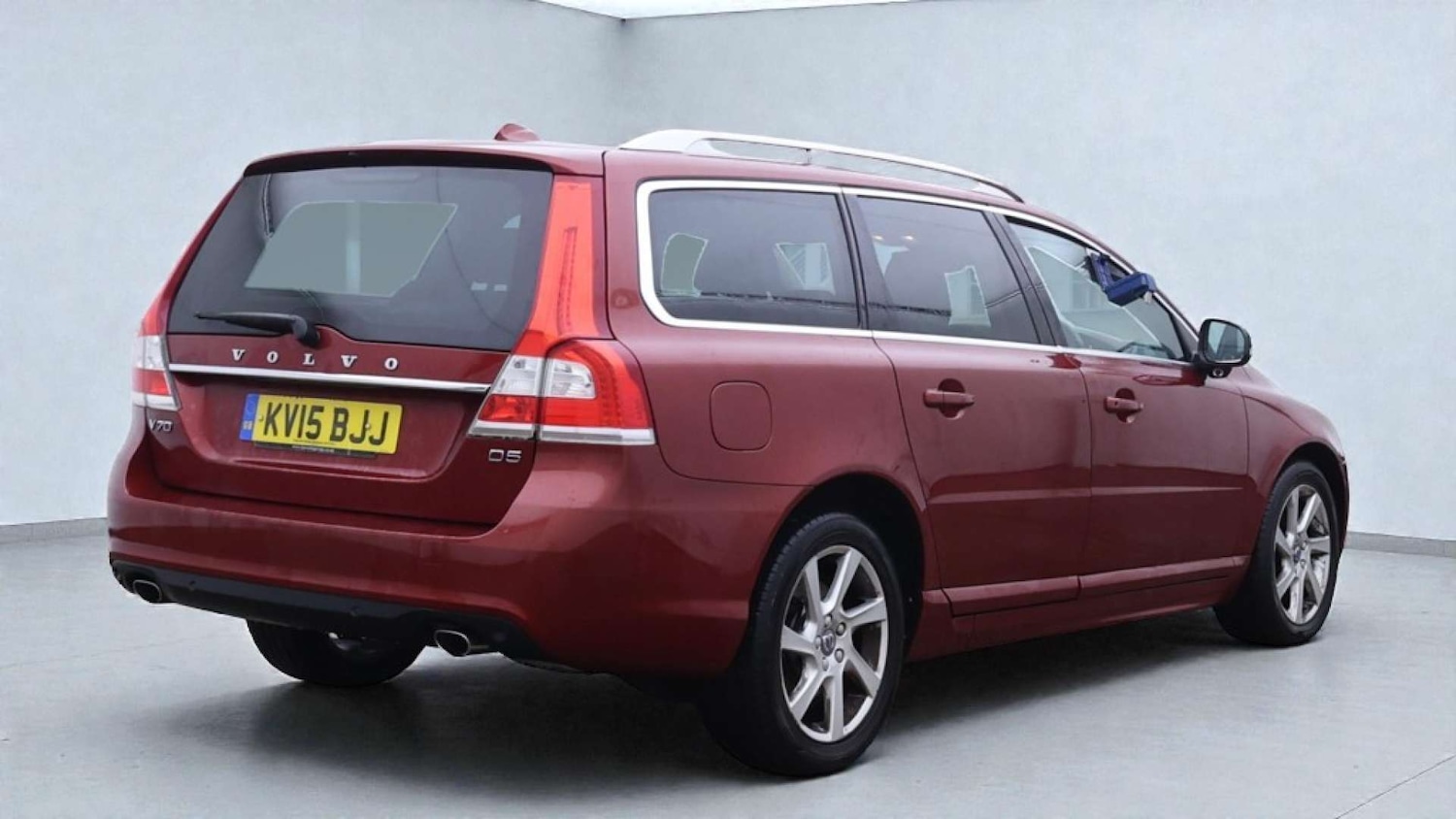 Used Volvo V70 2015 for sale - 76829751: Photo 4