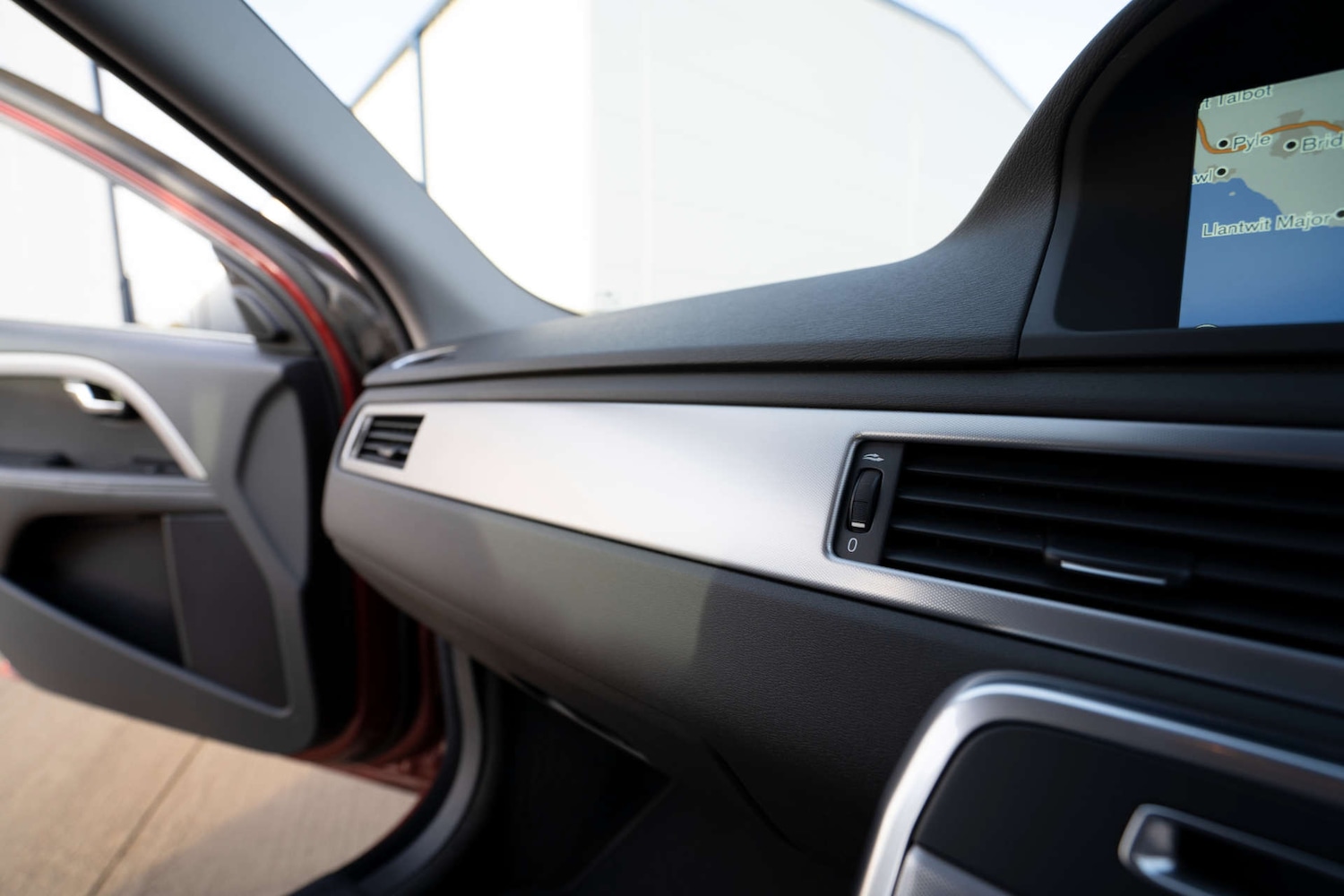 Used Volvo V70 2015 for sale - 76829751: Photo 45