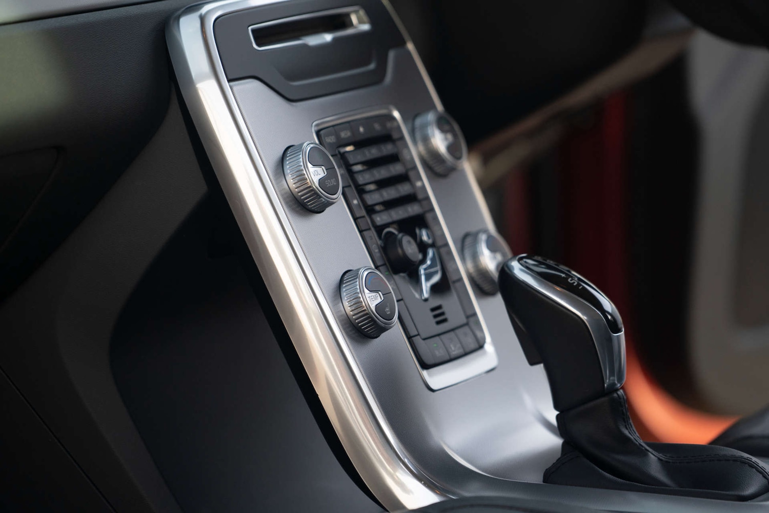 Used Volvo V70 2015 for sale - 76829751: Photo 46