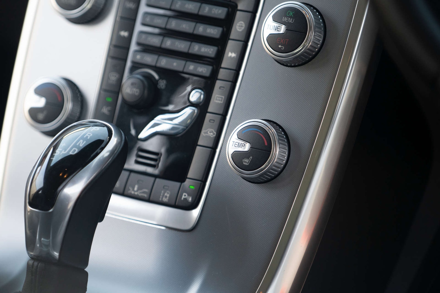 Used Volvo V70 2015 for sale - 76829751: Photo 47