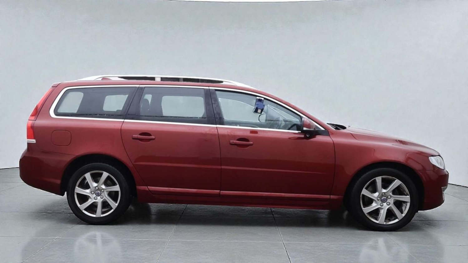 Used Volvo V70 2015 for sale - 76829751: Photo 5