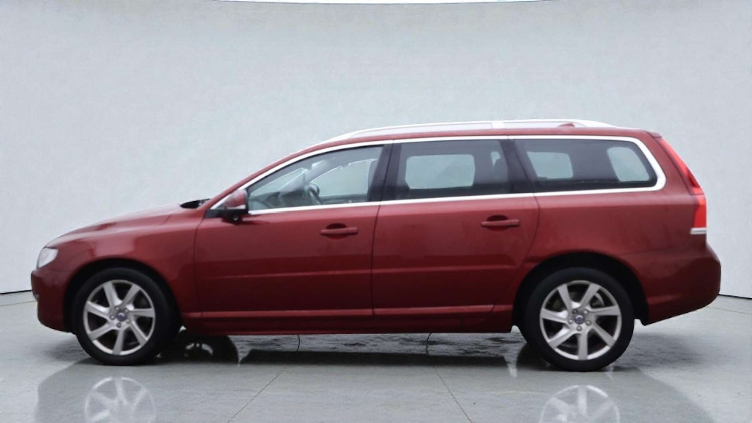 Used Volvo V70 2015 for sale - 76829751: Photo 6