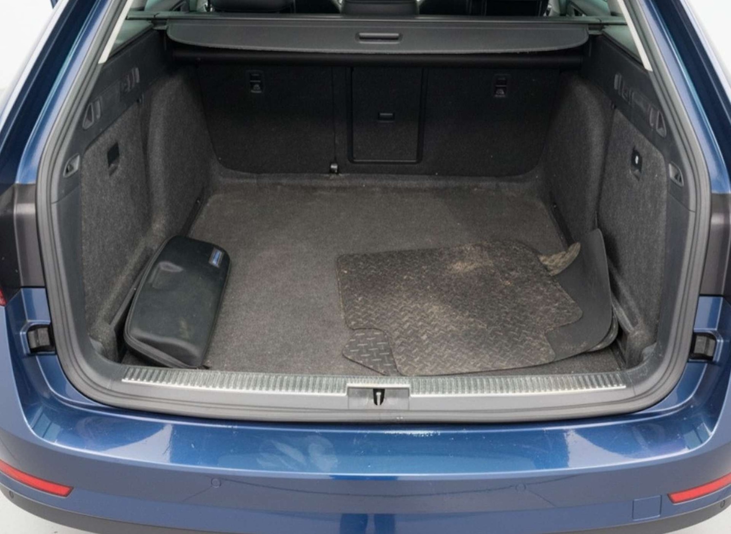 Used Skoda Superb 2022 for sale - 77963121: Photo 11