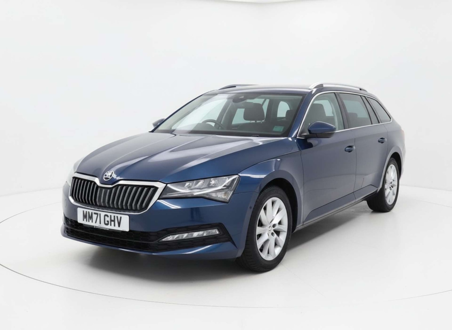 Used Skoda Superb 2022 for sale - 77963121: Photo 3
