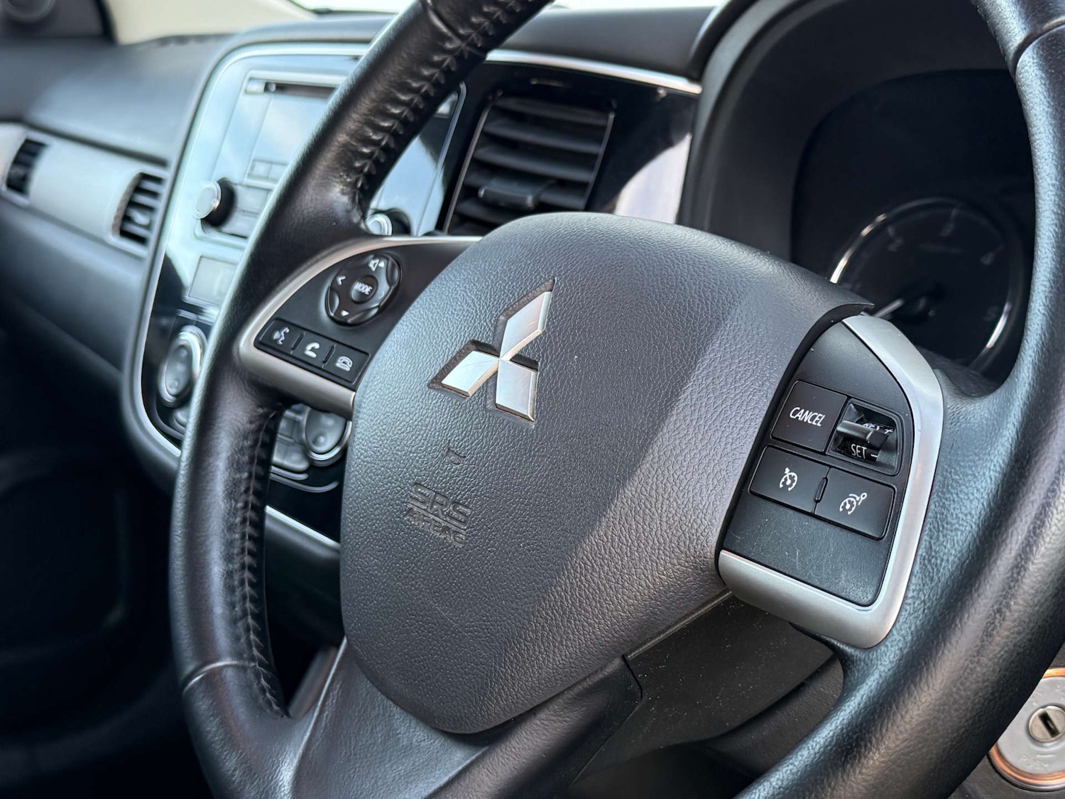 Used Mitsubishi Outlander 2014 for sale - 76720211: Photo 12