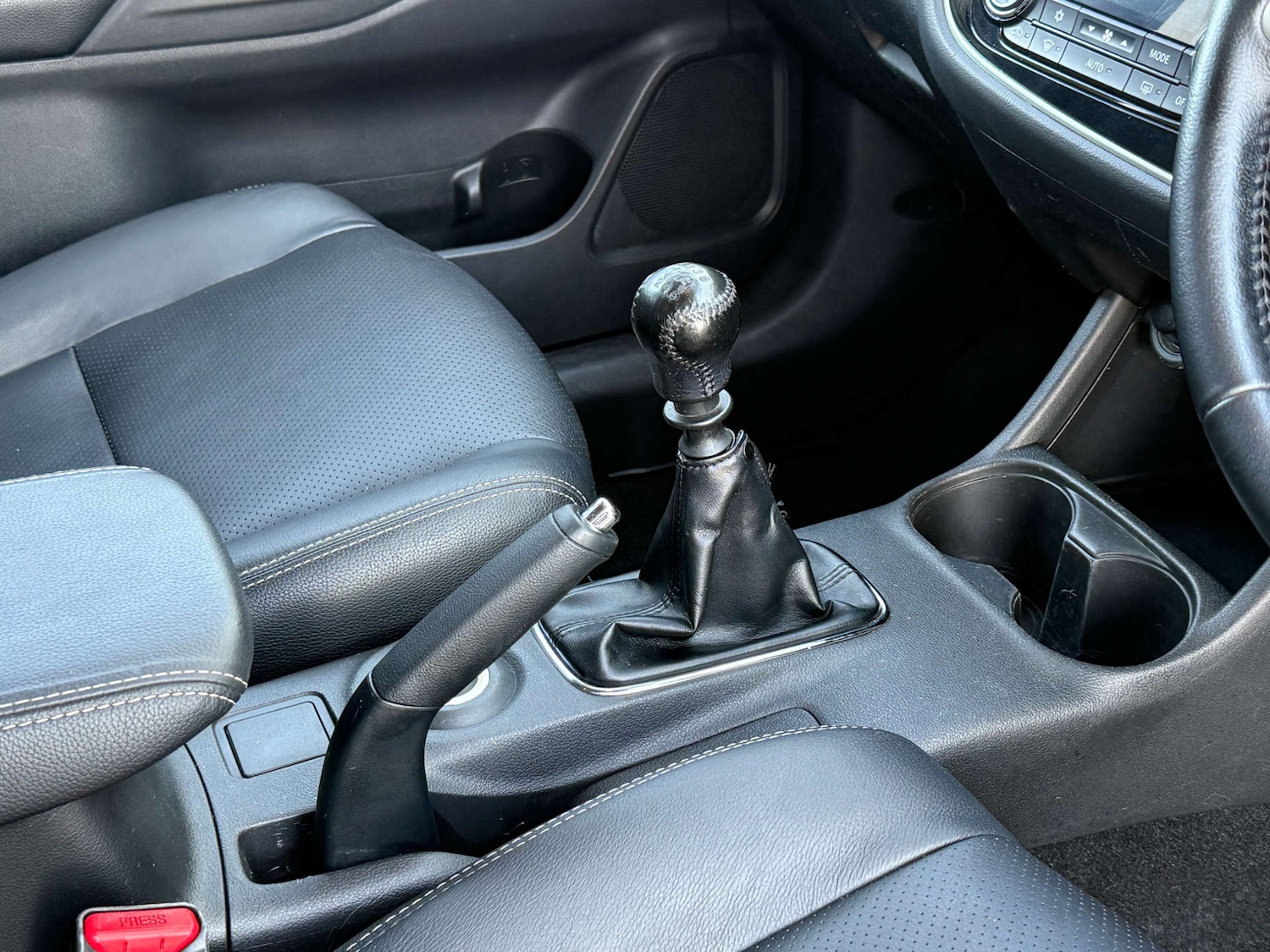 Used Mitsubishi Outlander 2014 for sale - 76720211: Photo 13