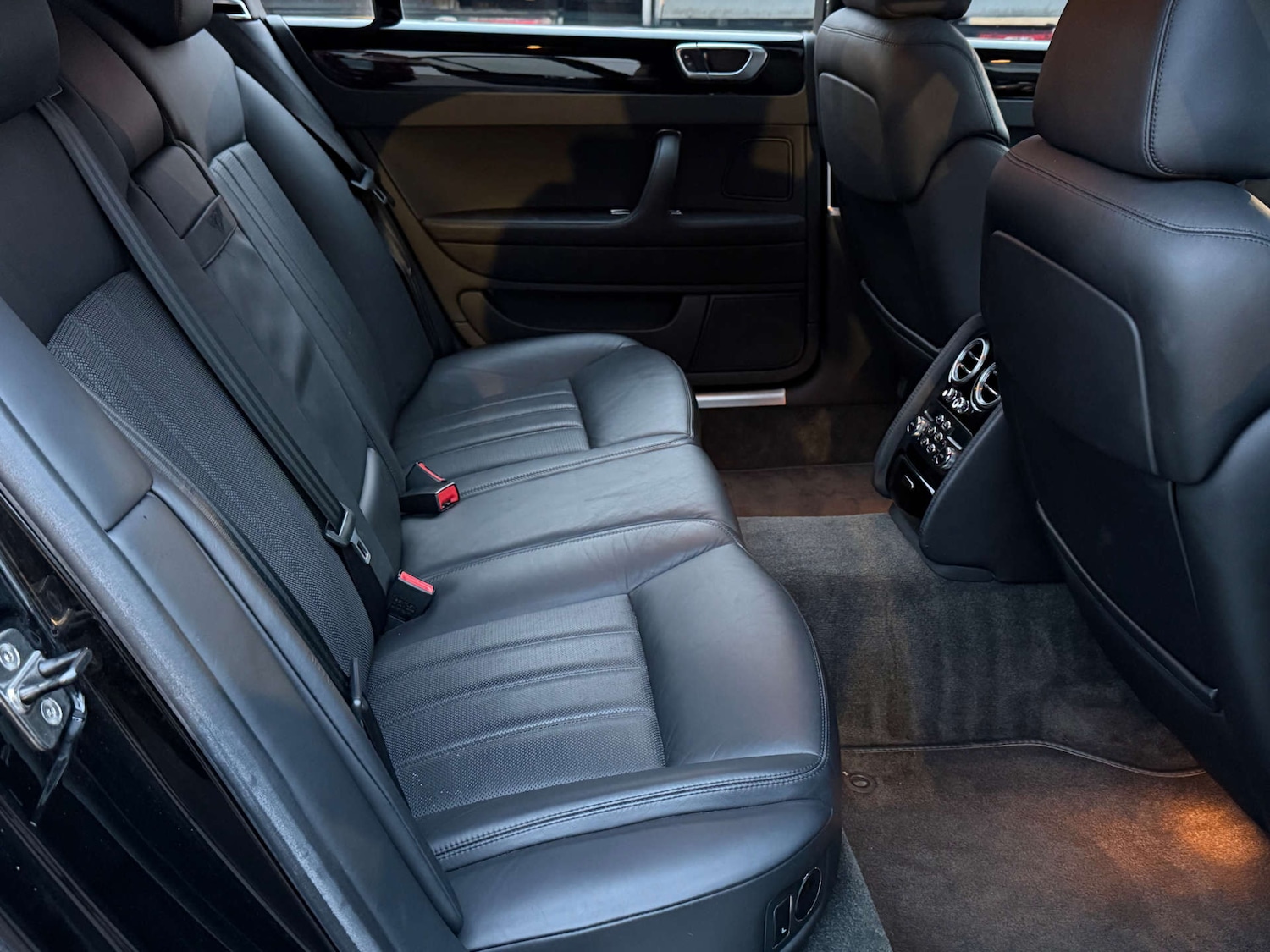 Used Bentley Continental 2006 for sale - 76720231: Photo 8