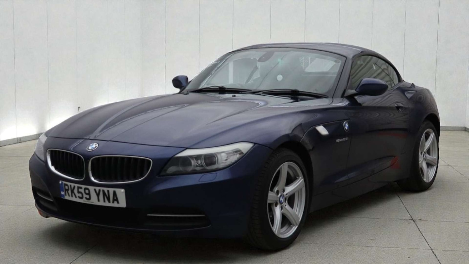 Used BMW Z4 2009 for sale - 76829745: Photo 2
