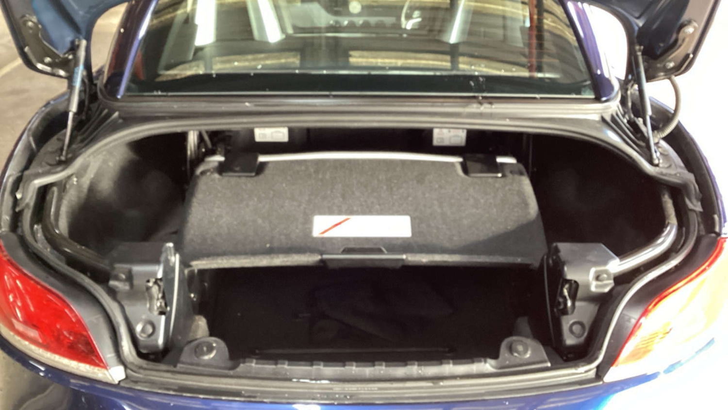 Used BMW Z4 2009 for sale - 76829745: Photo 8