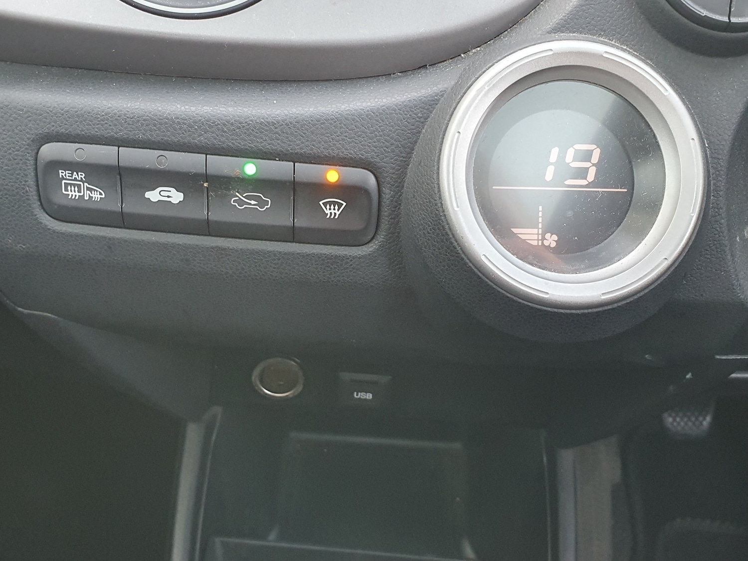 Used Honda Jazz 2010 for sale - 77072162: Photo 20