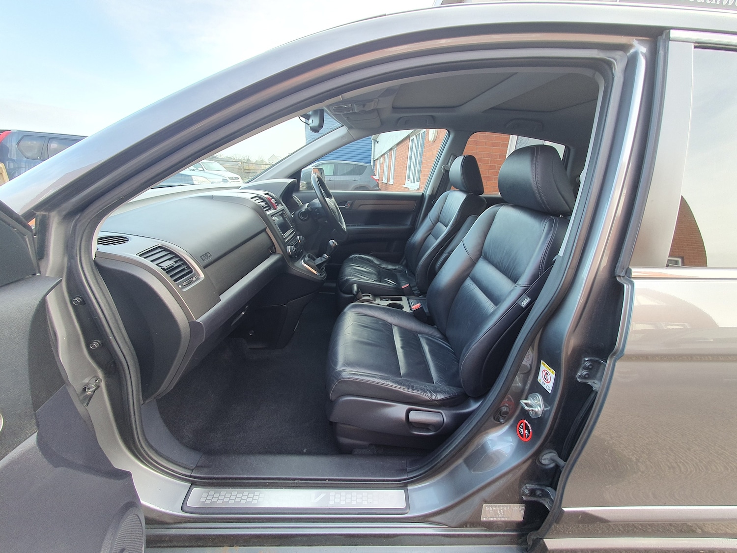 Used Honda CR-V 2010 for sale - 77552498: Photo 35