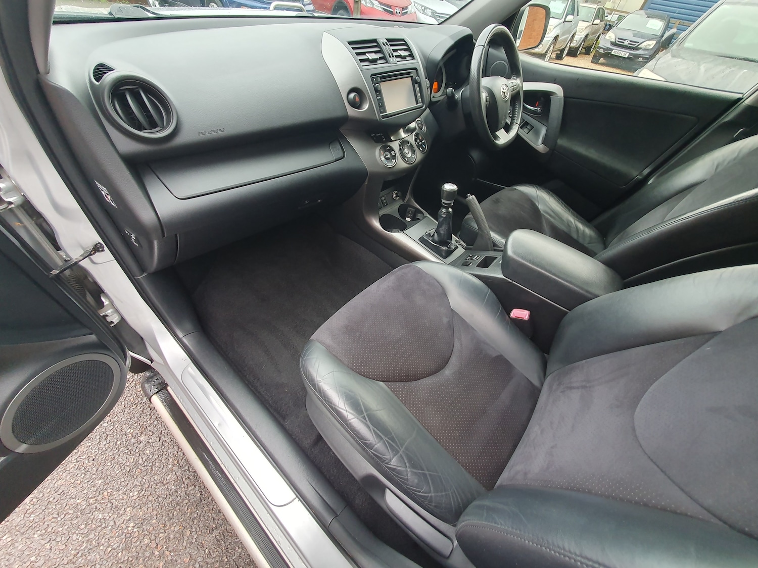 Used Toyota RAV4 2012 for sale - 77293592: Photo 24