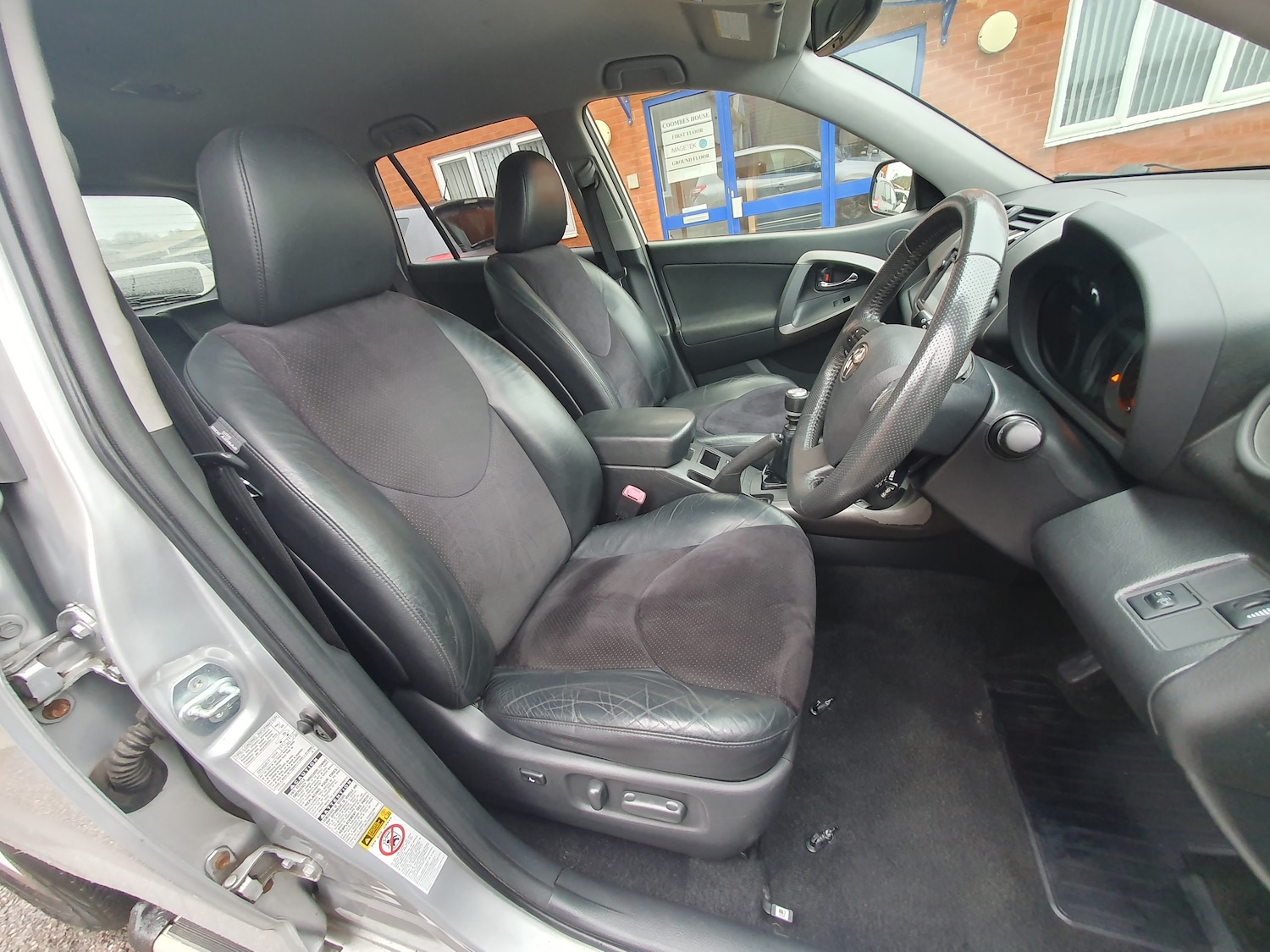 Used Toyota RAV4 2012 for sale - 77293592: Photo 33