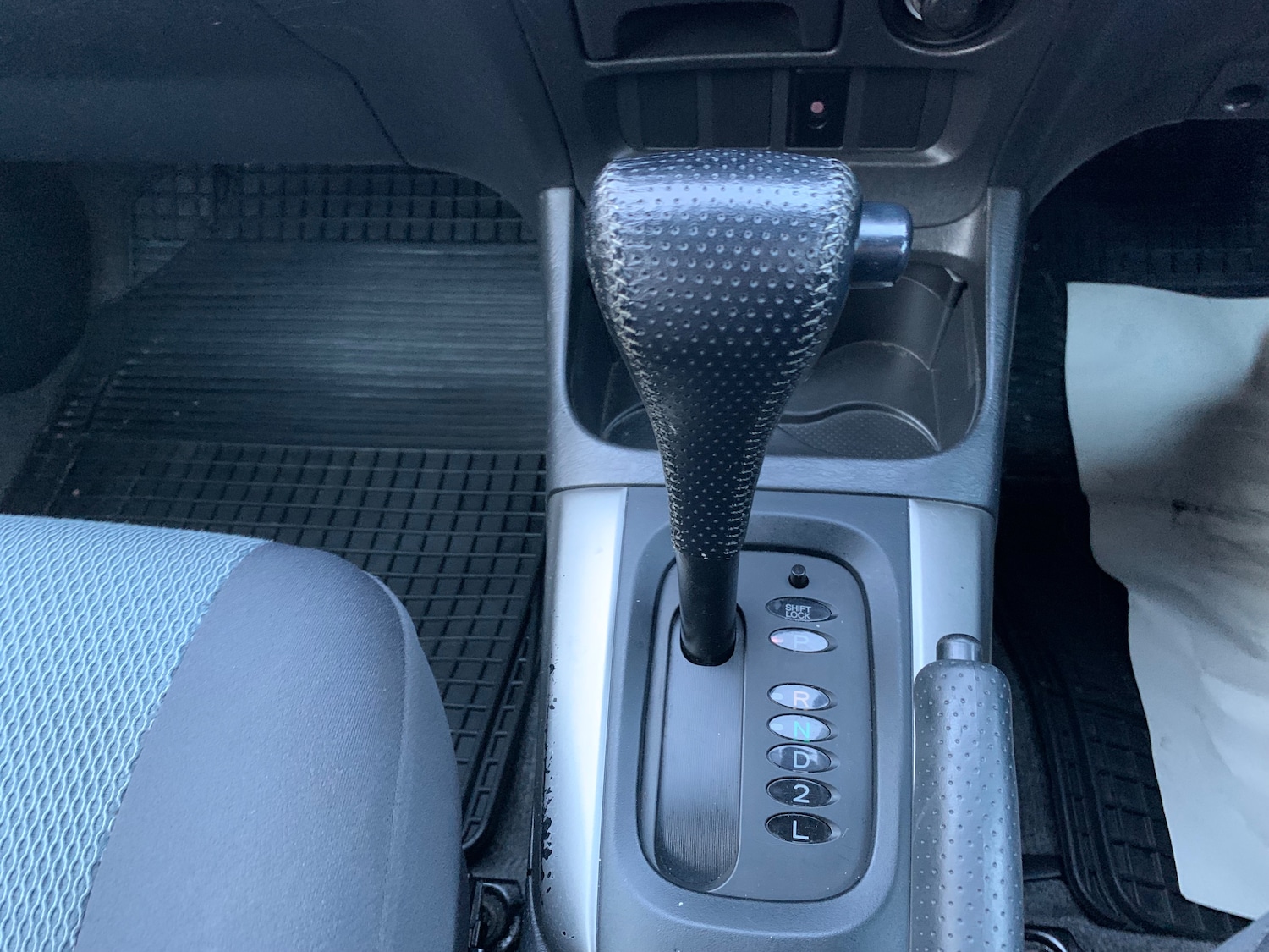 Used Toyota RAV4 2004 for sale - 77088748: Photo 27