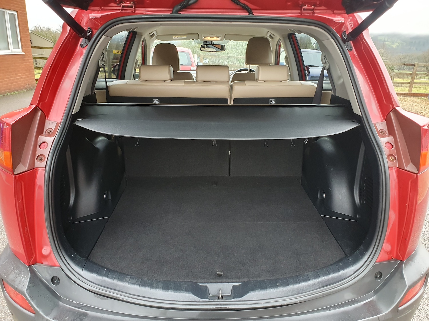 Used Toyota RAV4 2015 for sale - 77529293: Photo 19