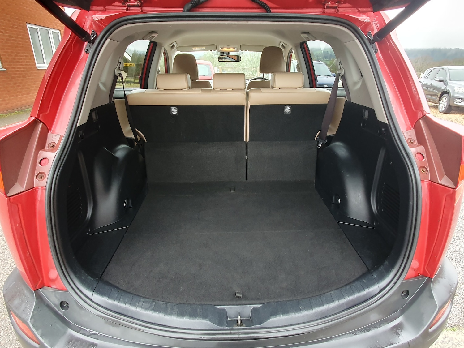 Used Toyota RAV4 2015 for sale - 77529293: Photo 21