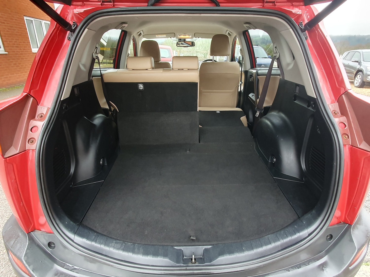 Used Toyota RAV4 2015 for sale - 77529293: Photo 22