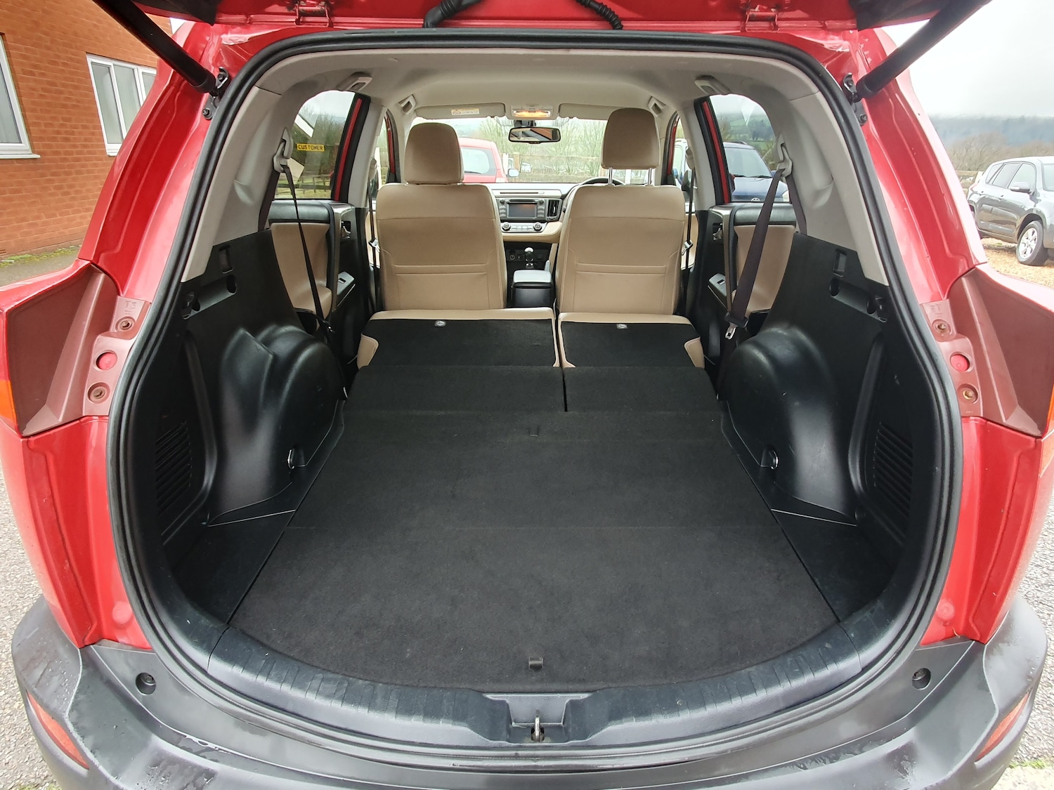 Used Toyota RAV4 2015 for sale - 77529293: Photo 28