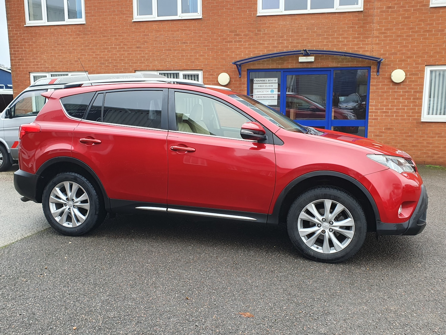 Used Toyota RAV4 2015 for sale - 77529293: Photo 4