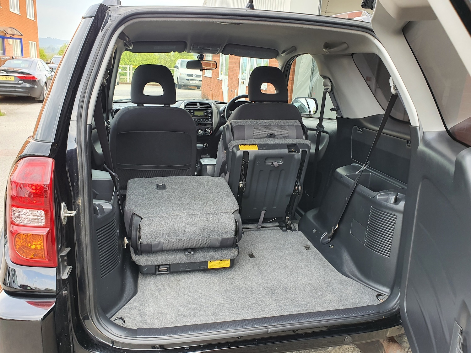 Used Toyota RAV4 2004 for sale - 77460453: Photo 19