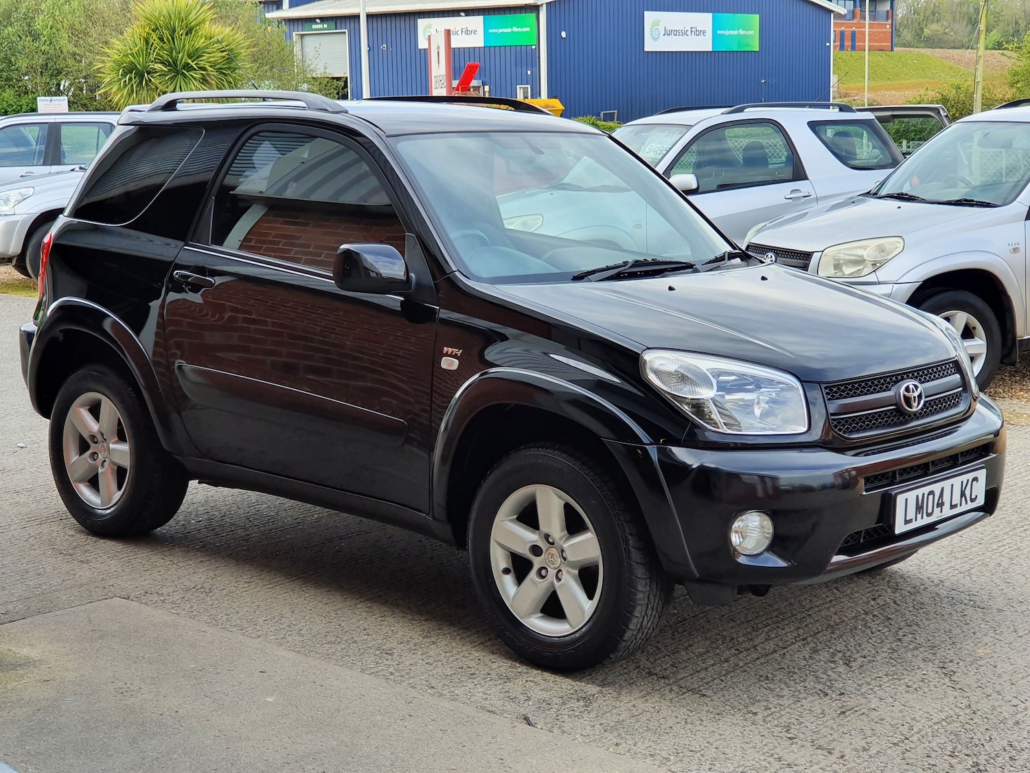 Used Toyota RAV4 2004 for sale - 77460453: Photo 2