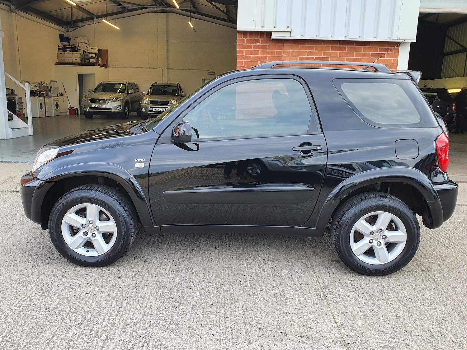 Used Toyota RAV4 2004 for sale - 77460453: Photo 9