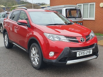 2015 (15) - 2.2 D-4D Invincible SUV 5dr Diesel Manual 4WD Euro 5 (150 ps) FULL TOYOTA S