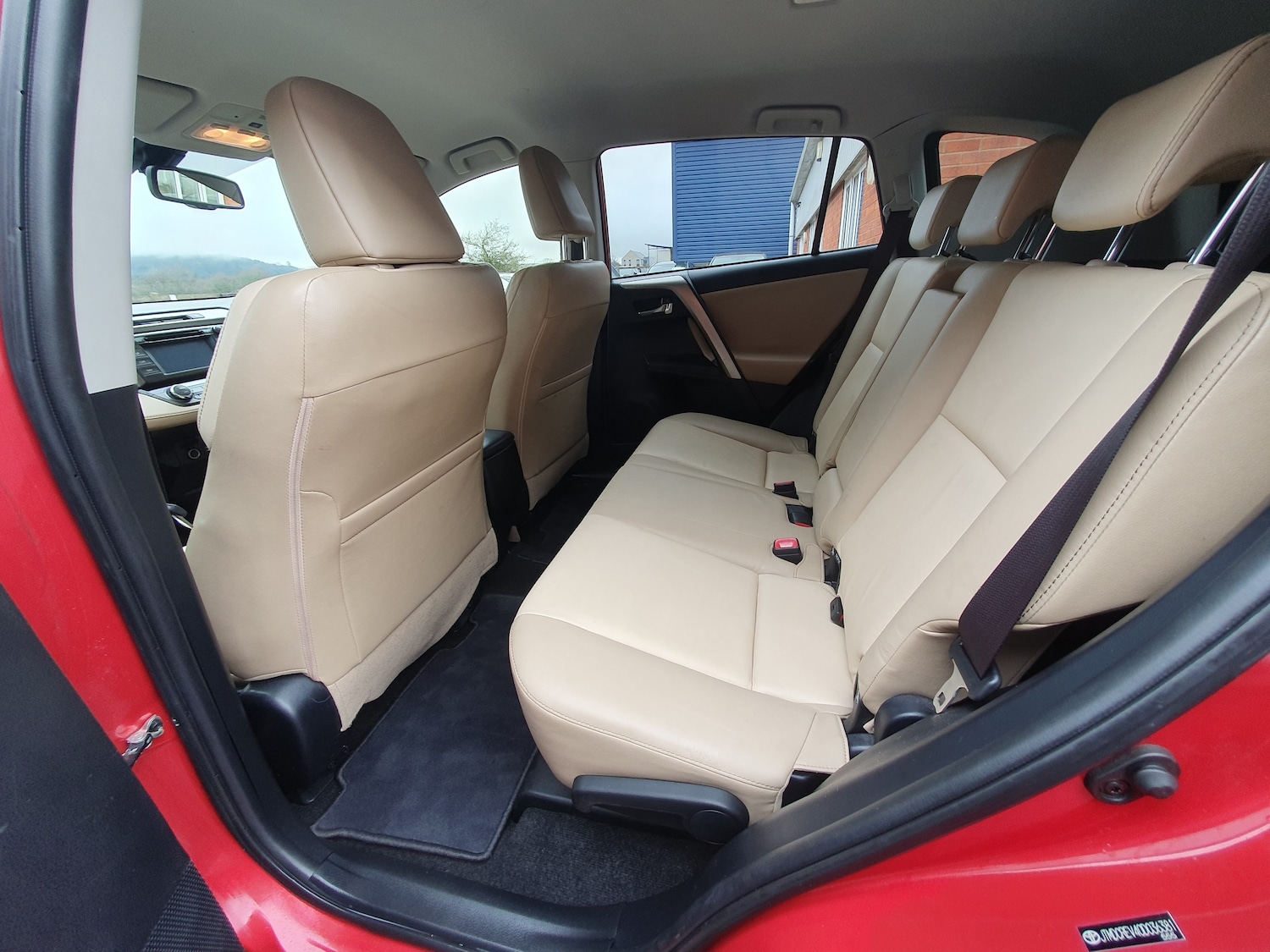 Used Toyota RAV4 2015 for sale - 77180020: Photo 33