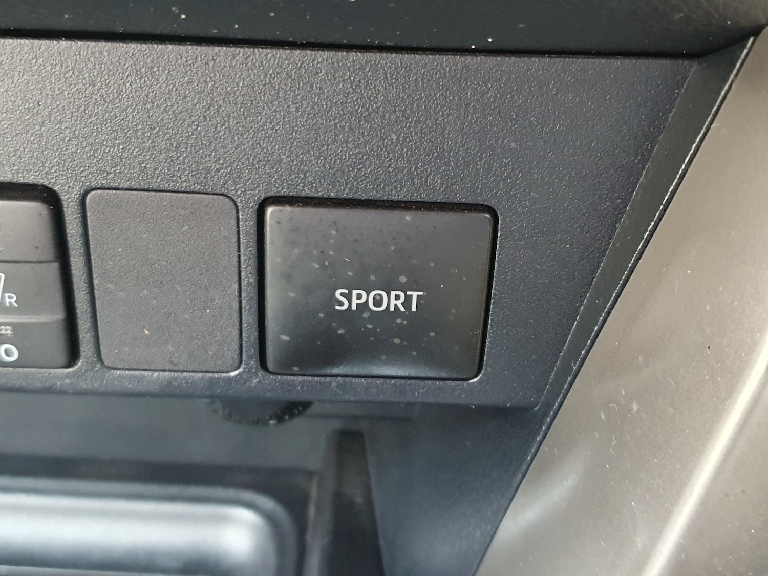 Used Toyota RAV4 2015 for sale - 77180020: Photo 47