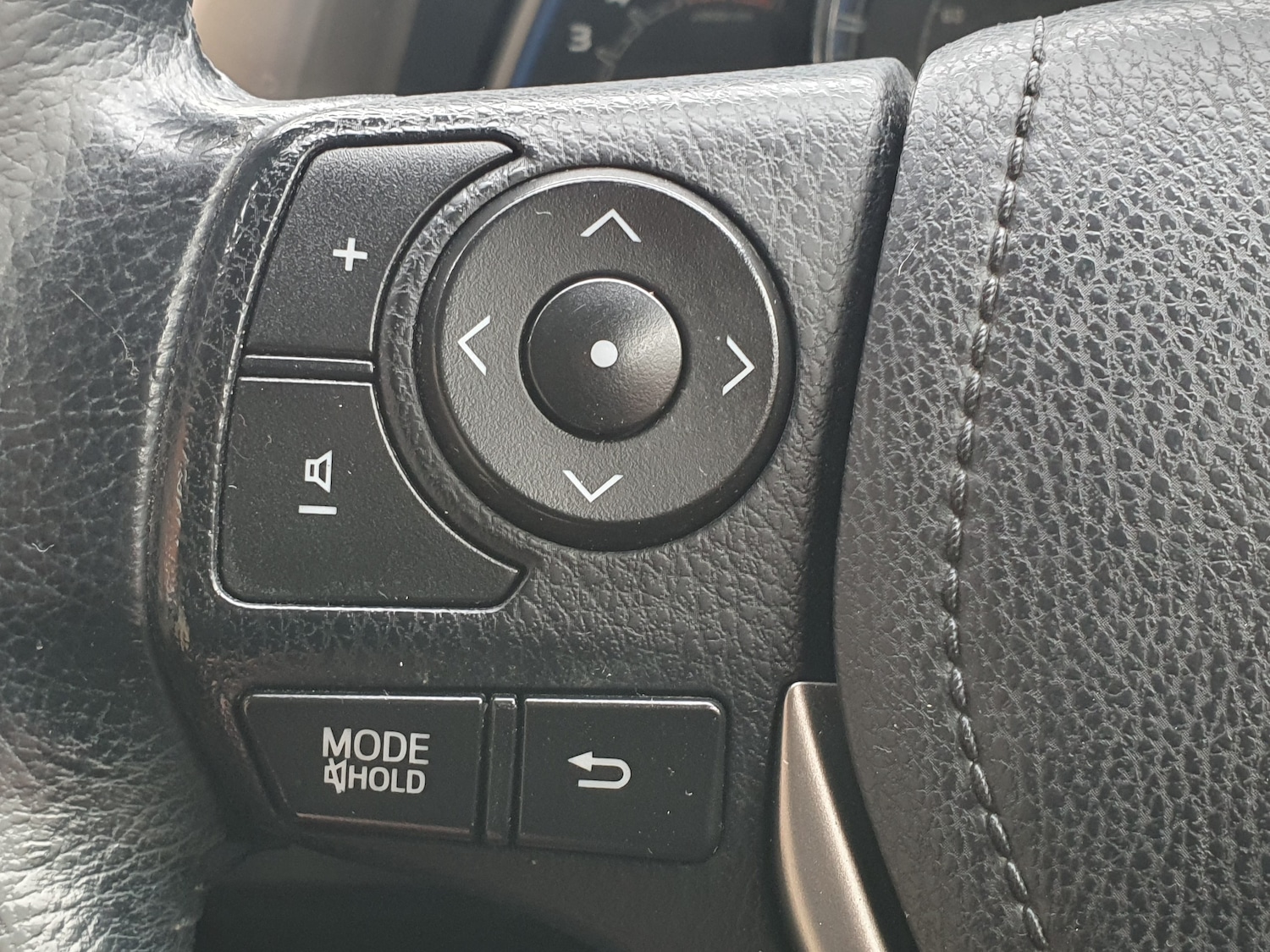 Used Toyota RAV4 2015 for sale - 77180020: Photo 48