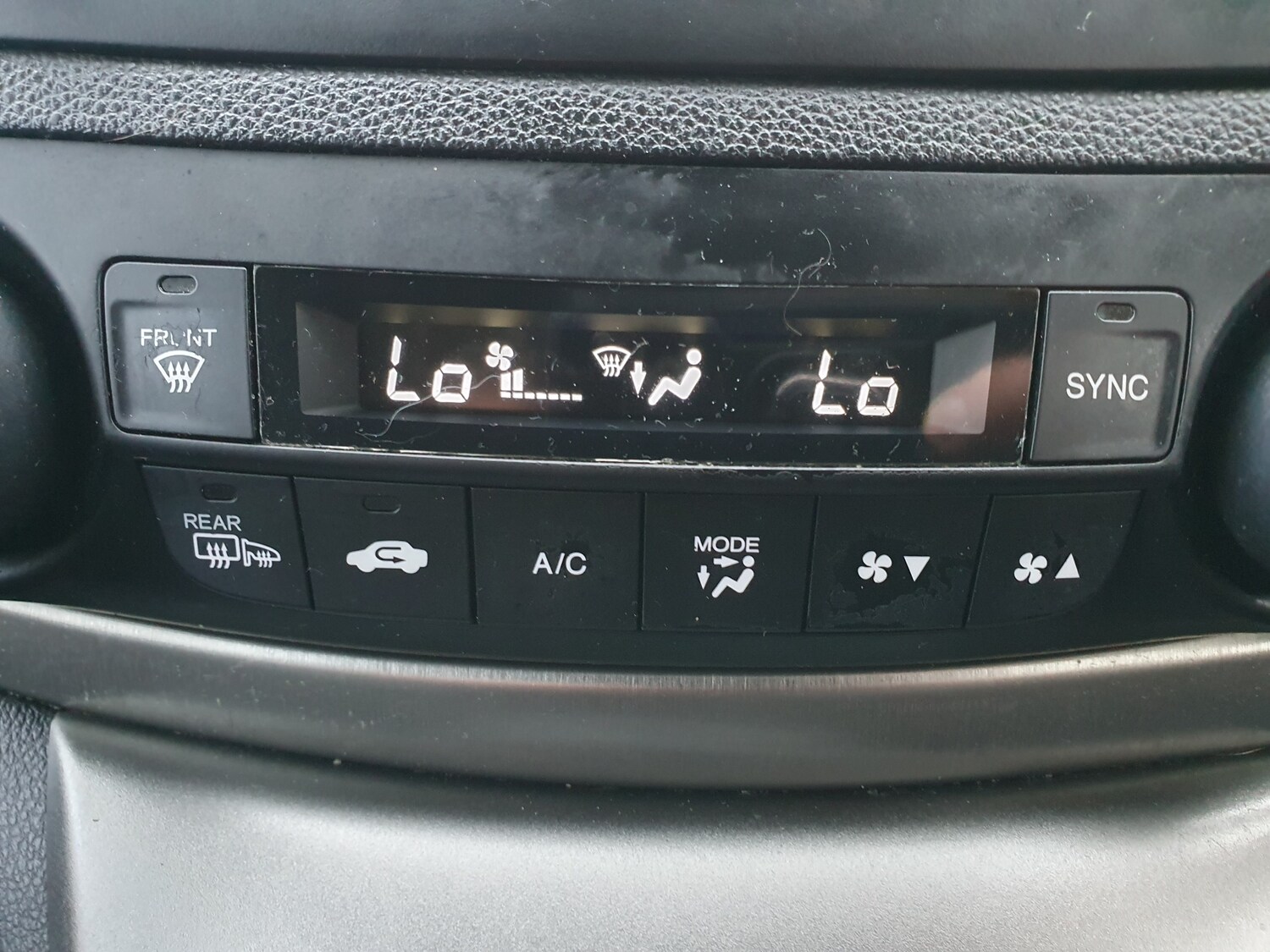 Used Honda CR-V 2015 for sale - 77493784: Photo 25