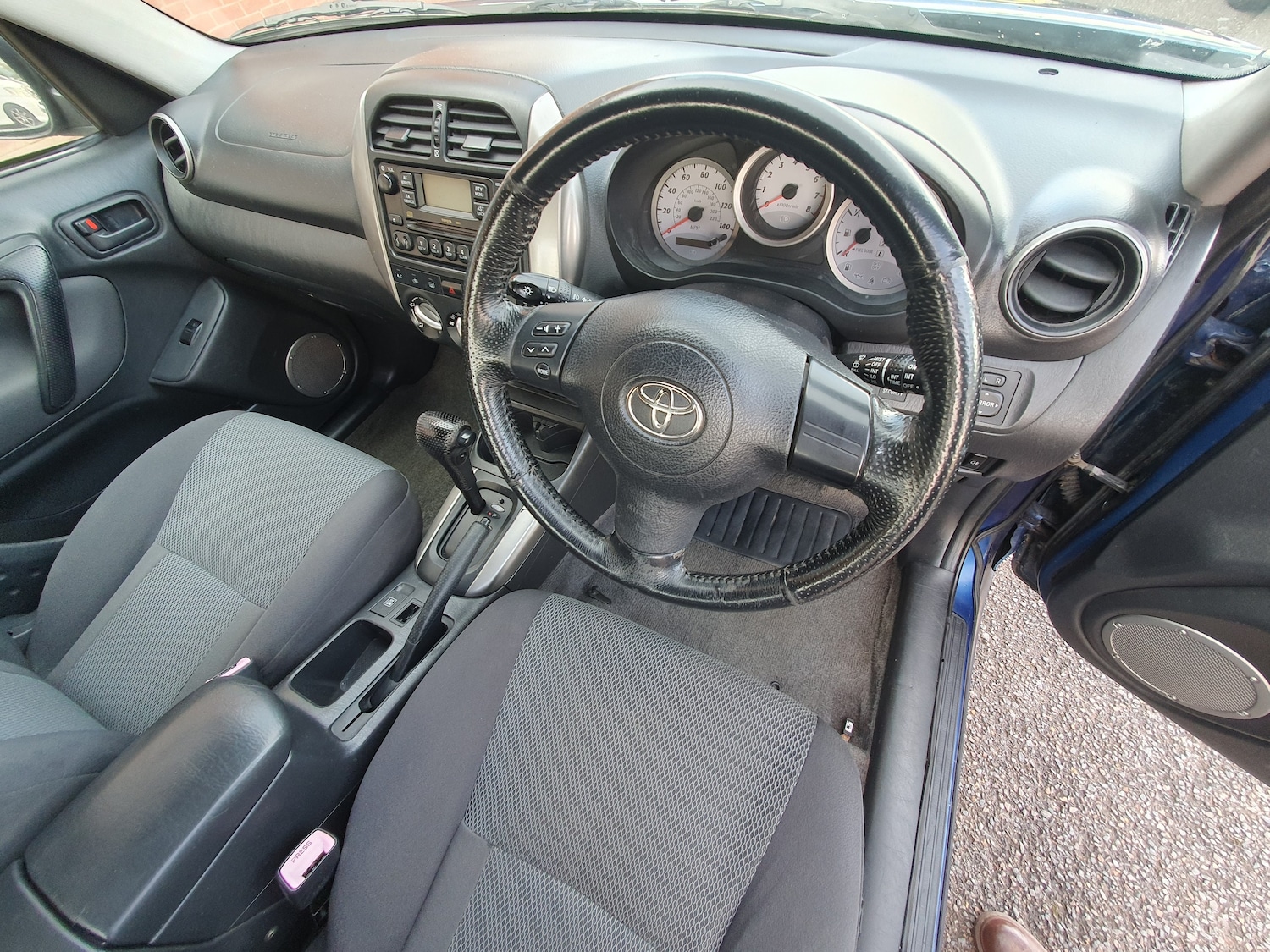 Used Toyota RAV4 2003 for sale - 77966550: Photo 21