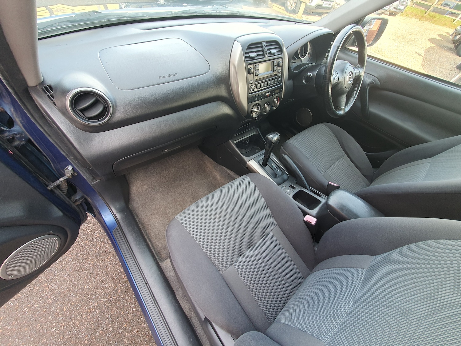 Used Toyota RAV4 2003 for sale - 77966550: Photo 24