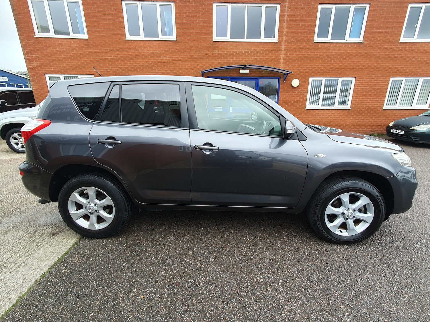 Used Toyota RAV4 2011 for sale - 77506105: Photo 3