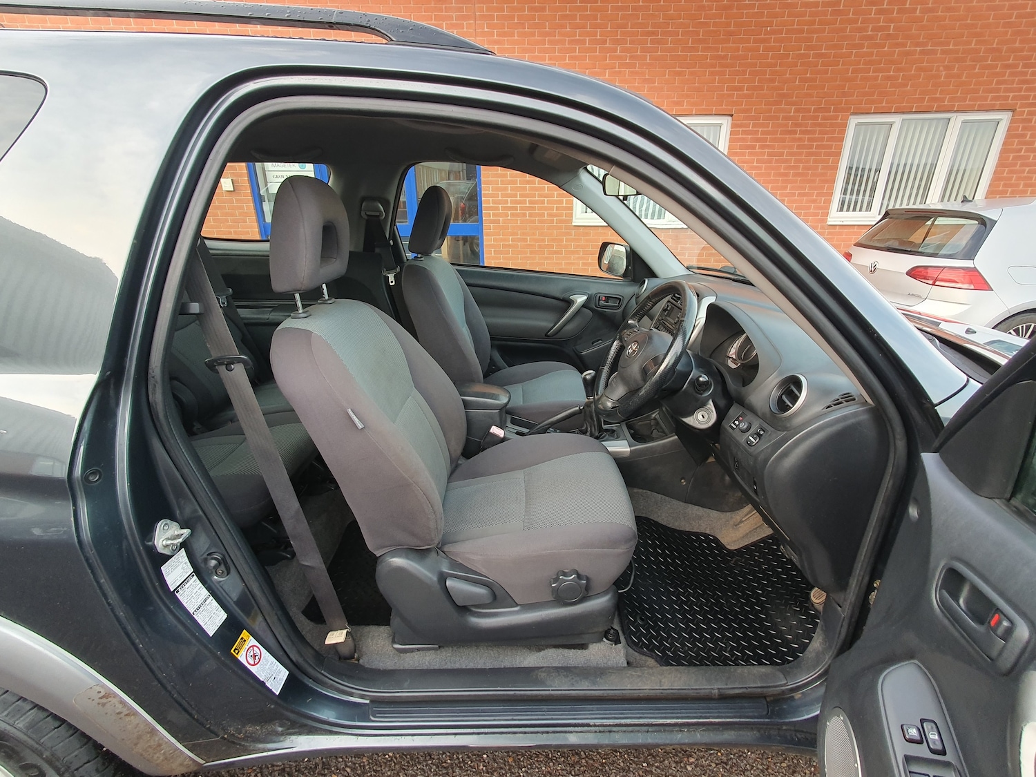 Used Toyota RAV4 2004 for sale - 76480818: Photo 33