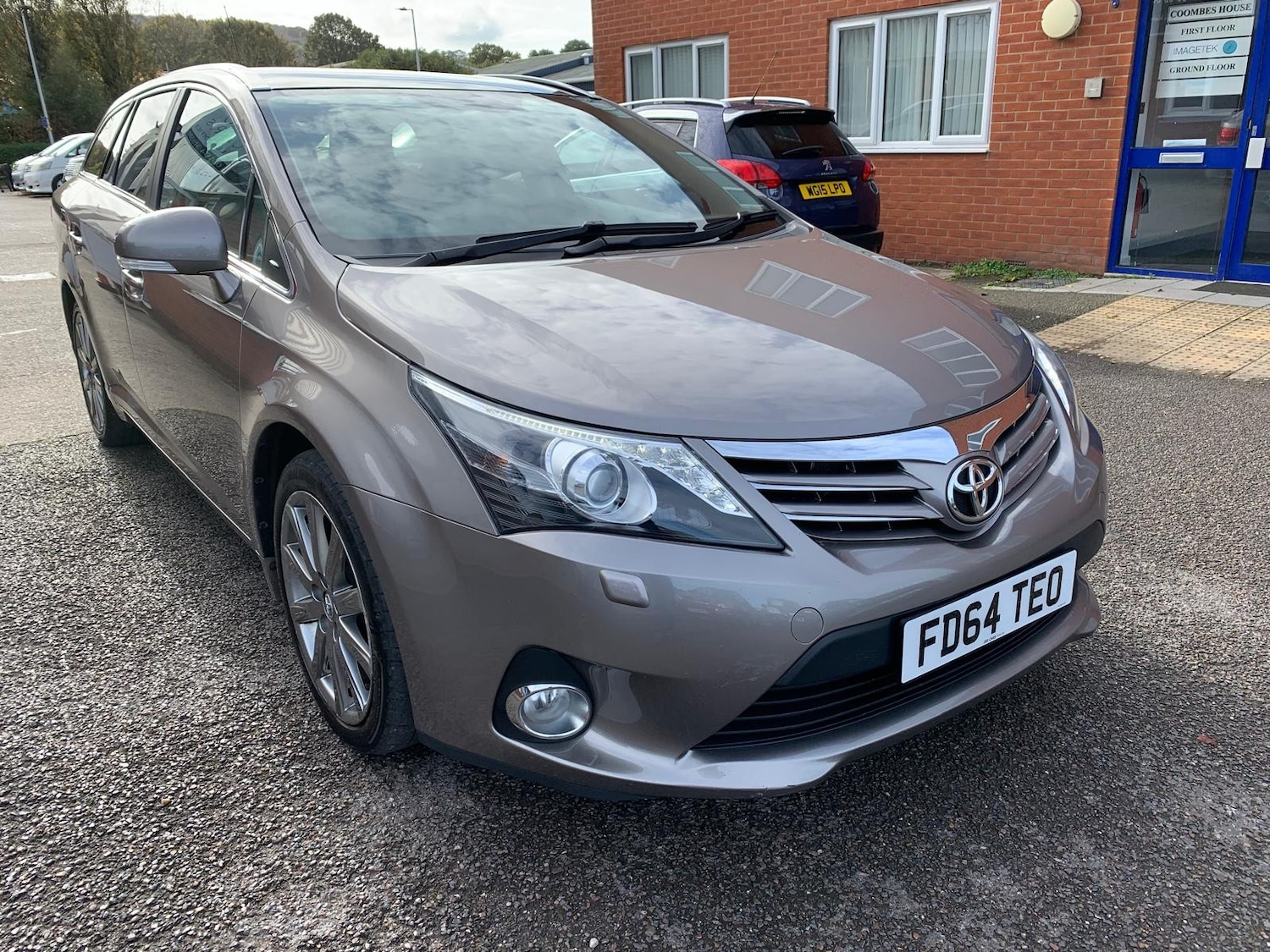 Used Toyota Avensis 2015 for sale - 76334676: Photo 1