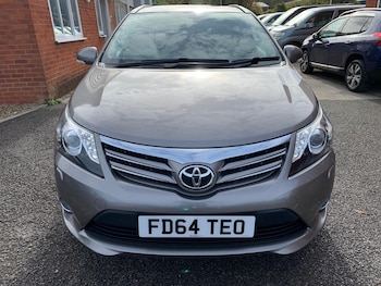 Used Toyota Avensis 2015 for sale - 76334676: Photo