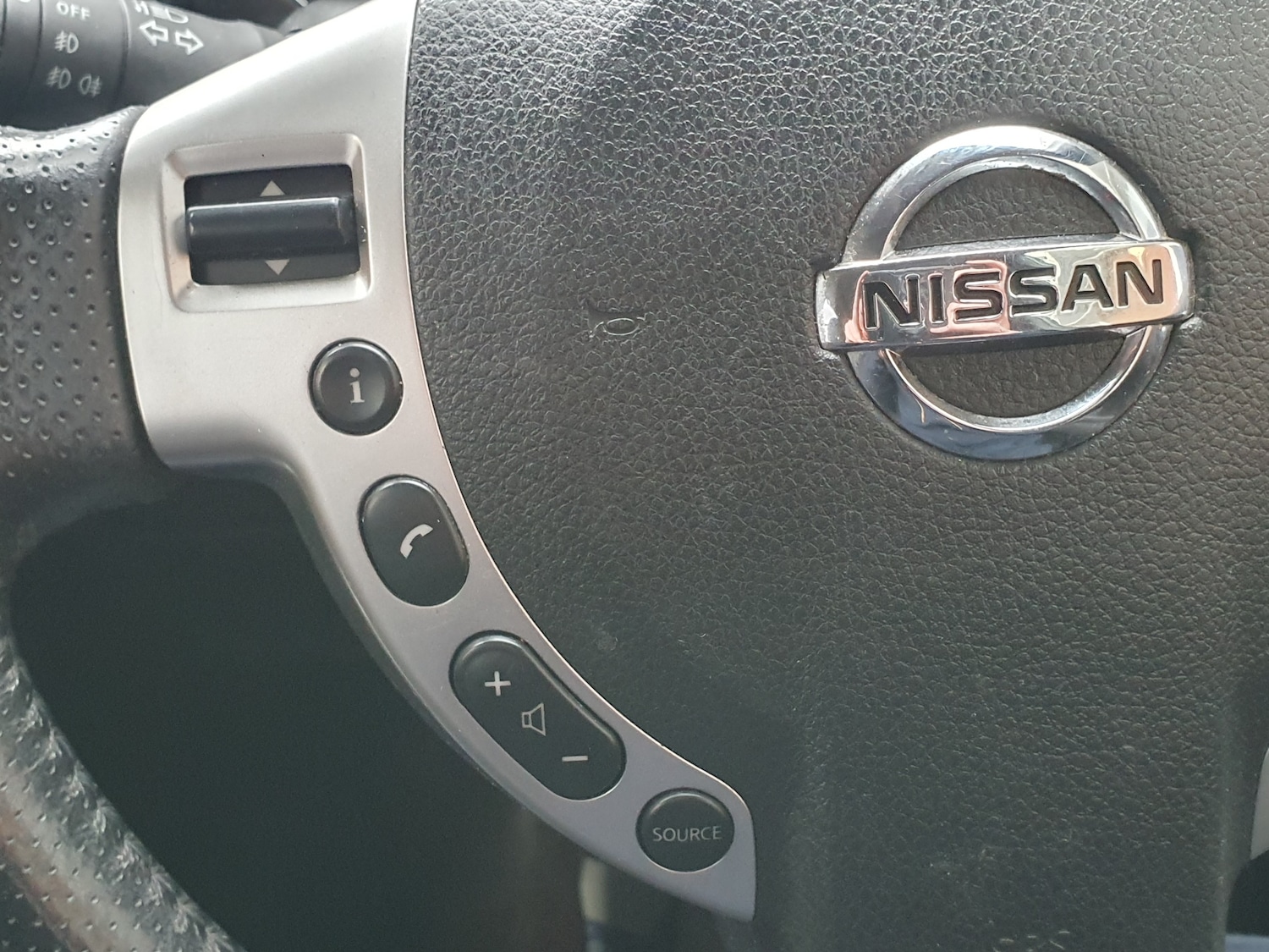 Used Nissan X-Trail 2014 for sale - 76581234: Photo 51