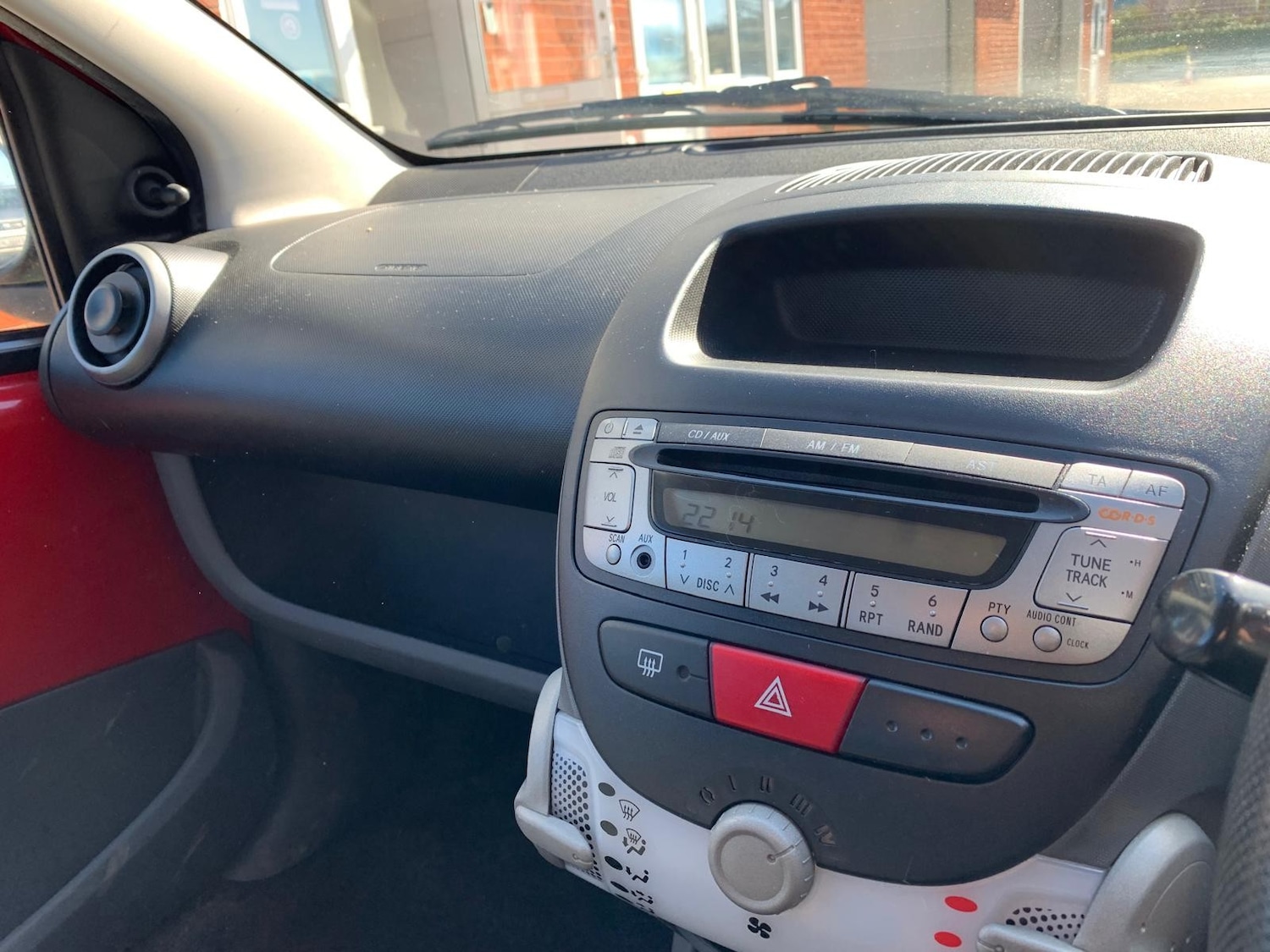 Used Toyota AYGO 2009 for sale - 77962410: Photo 24