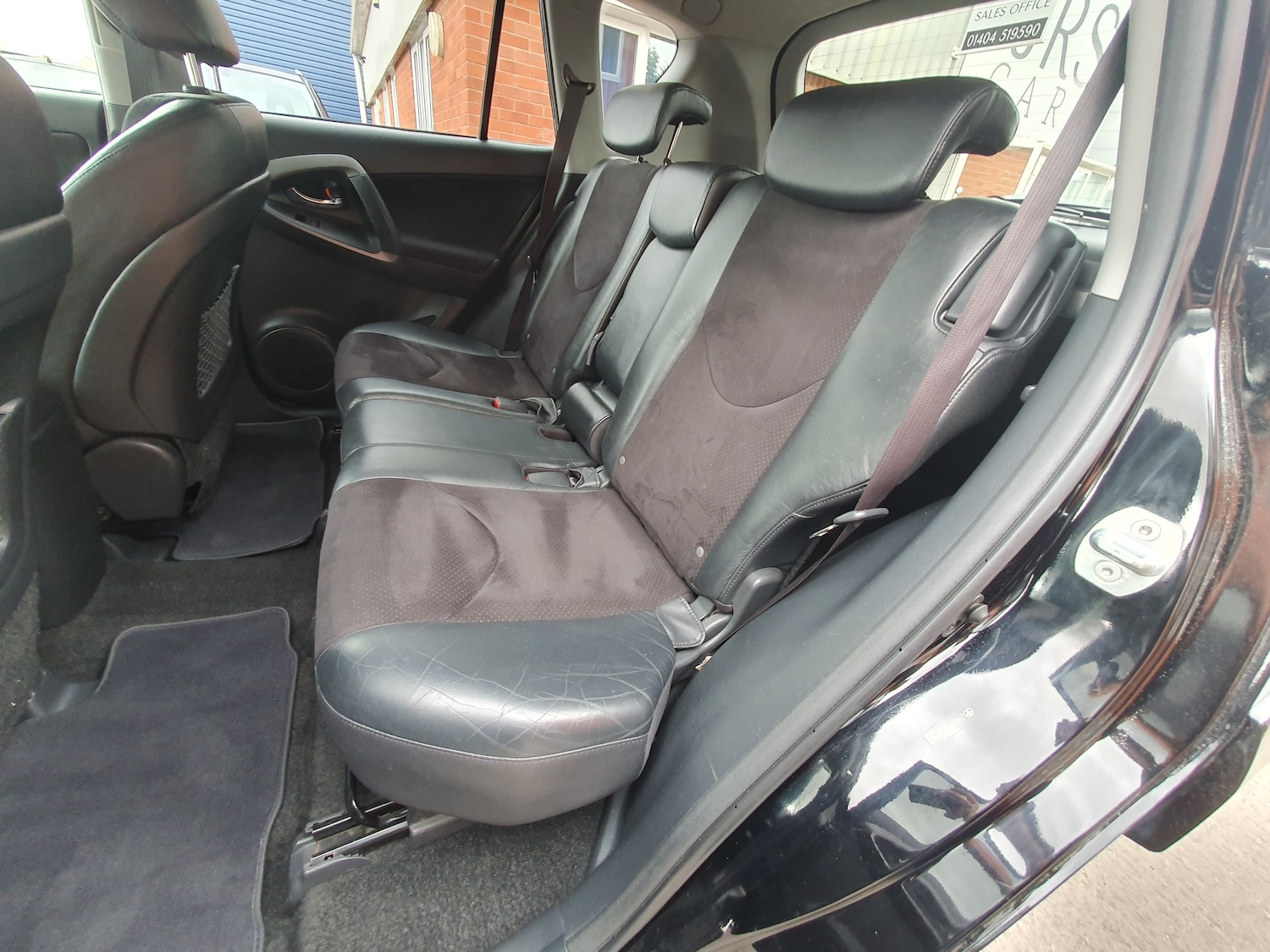Vehicle 33