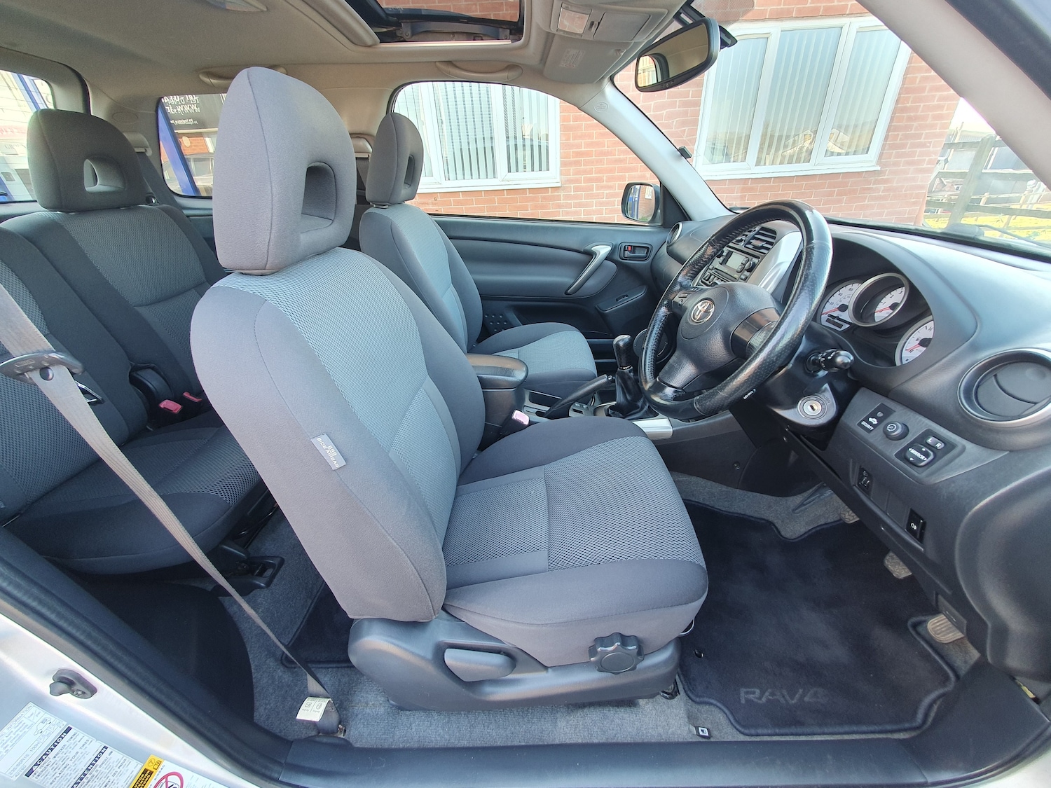 Used Toyota RAV4 2006 for sale - 77979111: Photo 24