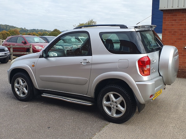 Used Toyota RAV4 2003 for sale - 76305315: Photo 11
