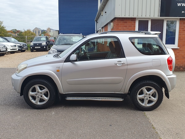 Used Toyota RAV4 2003 for sale - 76305315: Photo 12