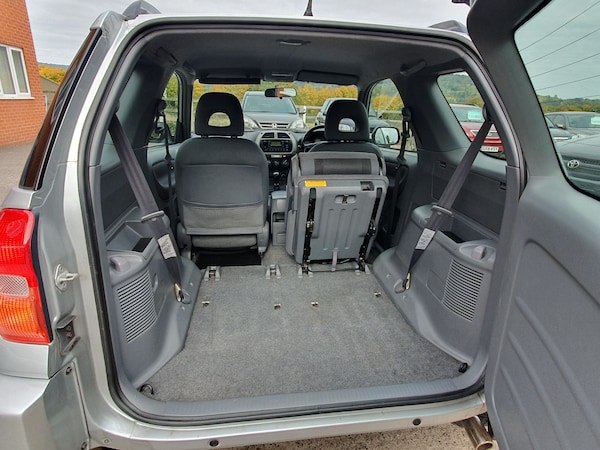 Used Toyota RAV4 2003 for sale - 76305315: Photo 22